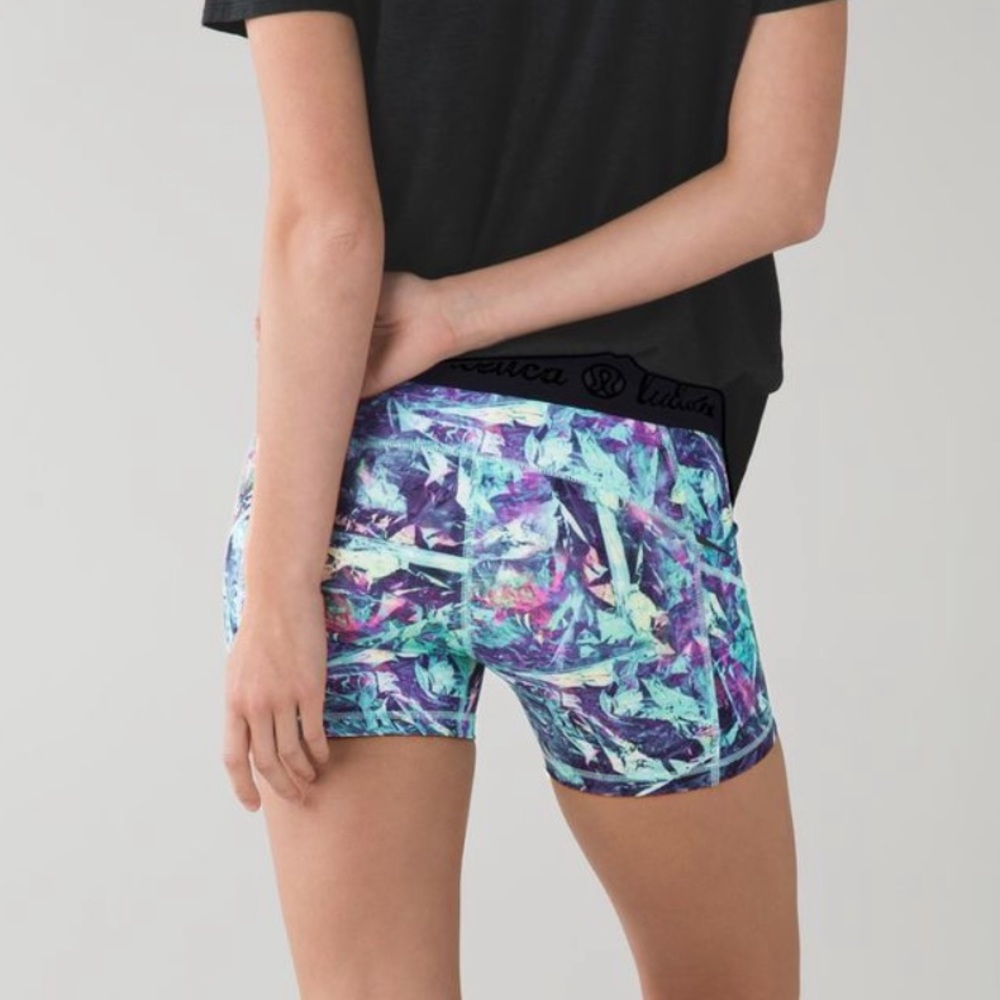 Lululemon What The Sport Short Full On Luxtreme size 6